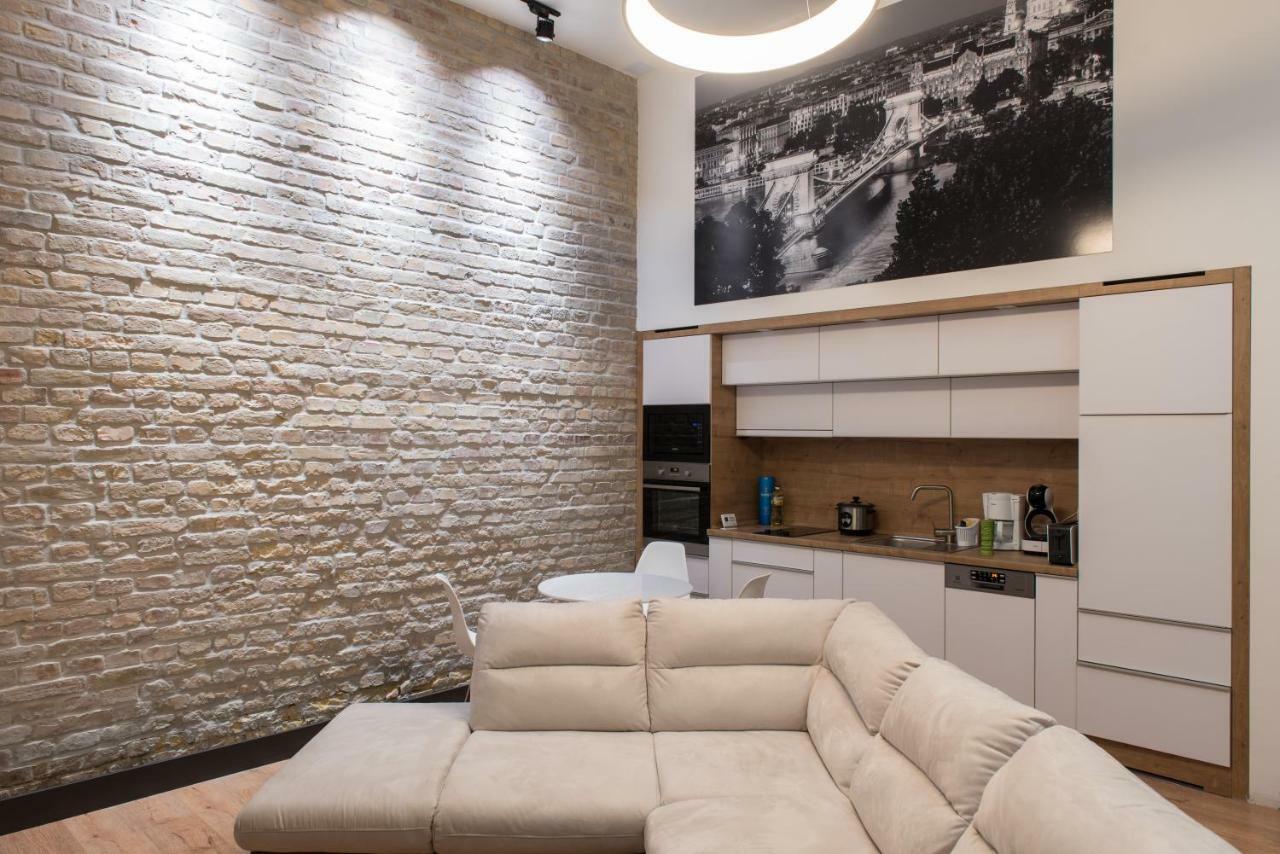 New Loft Style Appartman In The Heart Of The City Budapest Exteriör bild